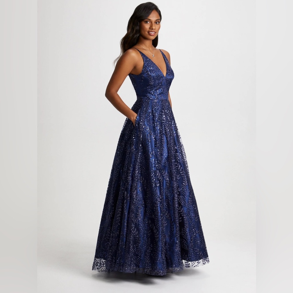 BNWT Laura Prom Dress - Picture 5 of 5
